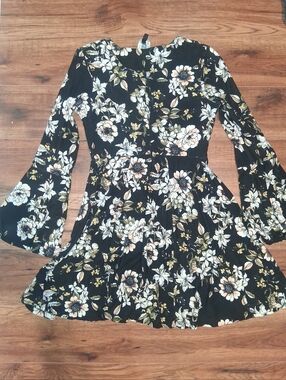 Derek Heart Black Floral Long Sleeve Fit & Flare Dress With Sexy Chest Slit